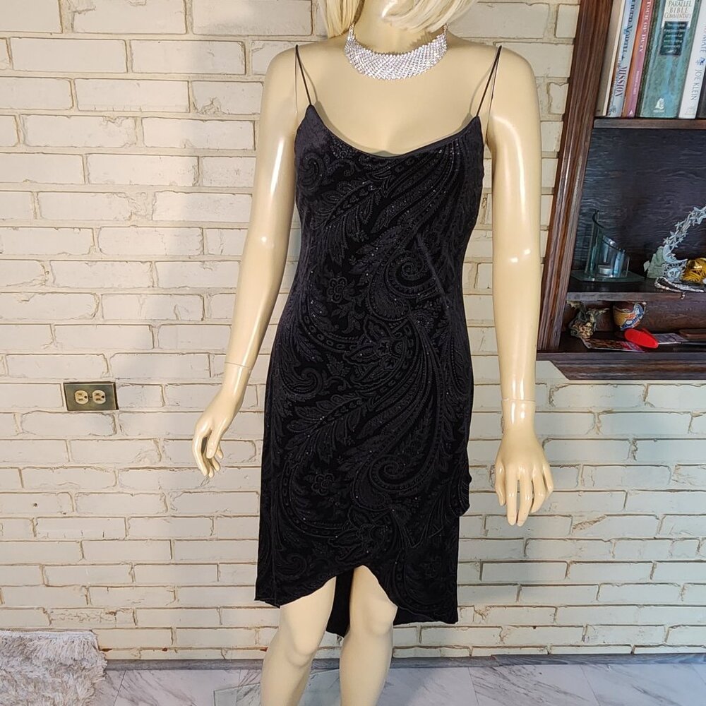 Euc City Triangle Womens/Juniors Little Black Dress Size Small